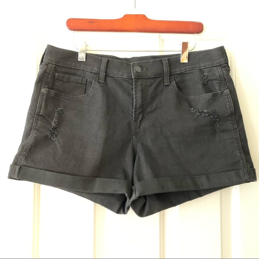 Black Boyfriend Mid-Rise Distressed Denim Shorts